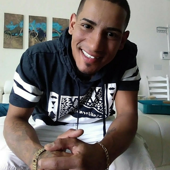 Meet your Posher, Riichie - Picture 1 of 1